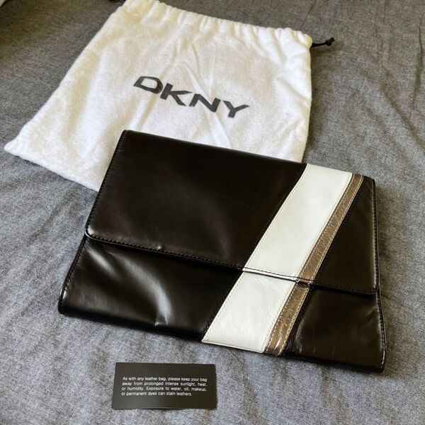 DKNY クラッチバック 黒、白、シルバー