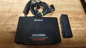 SONY カセットウォークマン　WM-702/リモコンMDR-EW702/電池ケース付　ジャンク