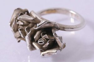 *R-040576 antique miscellaneous goods England Vintage rose delicate . design . elegant silver ring ( weight approximately 4.62g)( ring, accessory )