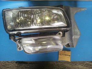  Mitsubishi Fuso 07 Super Great HID head light / stay right side driver`s seat side R5-9-25