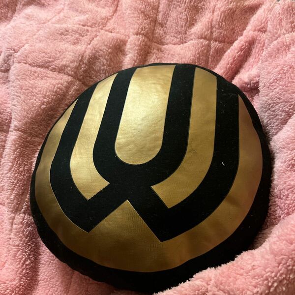 UVERworldの限定クッション