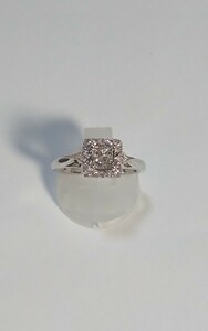 10K(WG)ダイヤリング！0.25ct.位。擦れ有り。