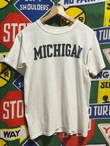 ☆シンプルなプリントが◎な1枚☆Made in USA製アメリカ製ChampionチャンピオンビンテージMICHIGANカレッジプリントTシャツ80s80年代トリコ_画像2