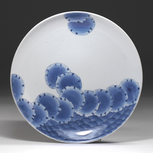 [.] Edo era front - middle period 1690~1730 year old Imari blue and white ceramics blue sea wave . snow wheel writing plate 7 size medium-sized dish N3