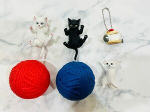 猫のガチャセット 子猫と毛糸玉 白猫 垂れ耳長毛ver ネコのペンおき3 シロネコ mofsand マリトッツォマスコットハチワレ