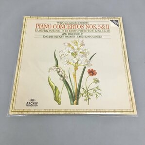 LPレコード Wolfgang Amadeus Mozart Piano Concertos Nos. 9 & 11 ARCHIV PODUKTION 410 905-1 2309LBS285の画像1