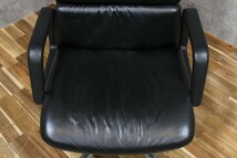 PB3IK28a イタリア製 エグゼクティブチェア 本革張り デスクチェア 事務椅子 ハイバック レザー ワークチェア 書斎椅子 ブラック 昇降椅子_画像6