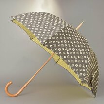 美品 ルイヴィトン パラプルュイ 長傘 モノグラム 布地 コットン ウッド 親骨60cm 雨傘 日傘 布製 木製 男女兼用 アンブレラ Ma.f/b.a_画像1