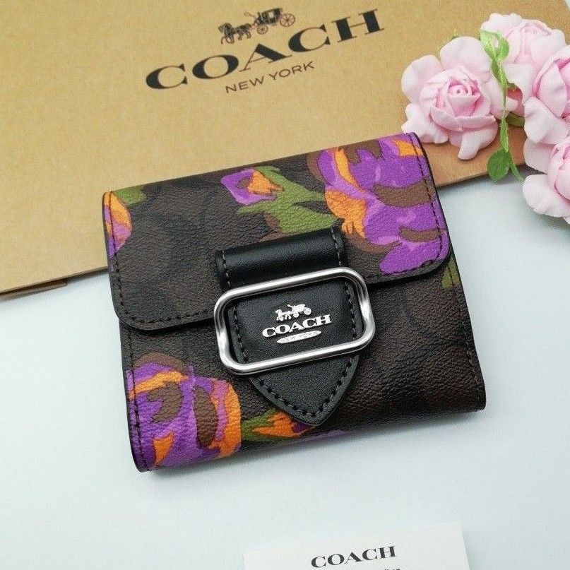 新商品 COACH コーチ 折り財布 正規品｜PayPayフリマ