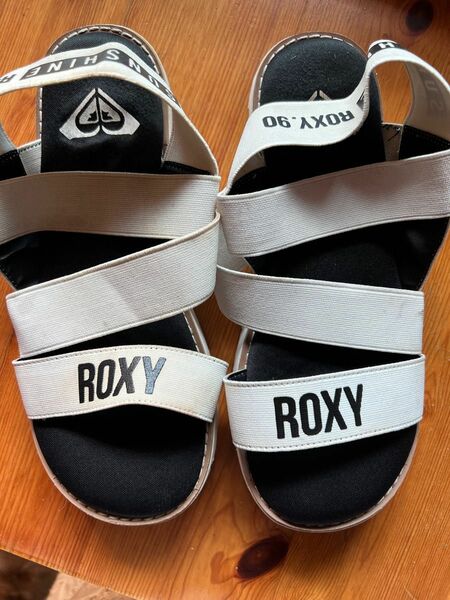 ロキシー　サンダル　roxy