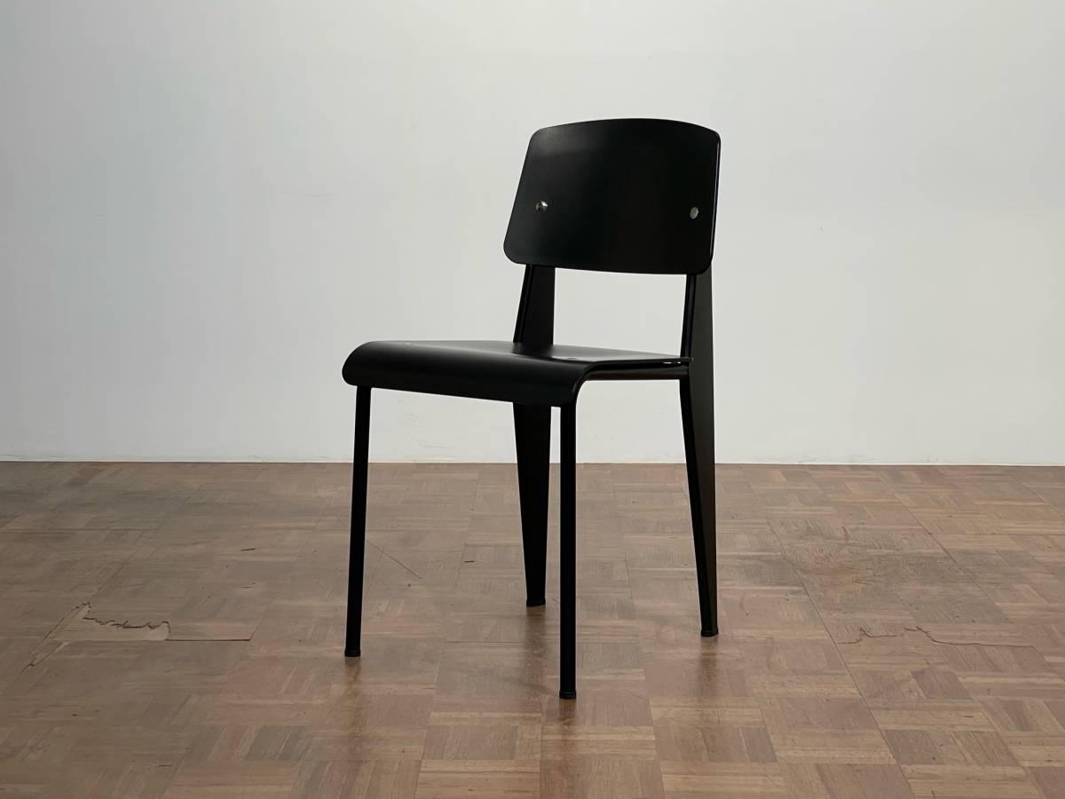 Vitra スタンダードチェアの値段と価格推移は?|7件の売買データから