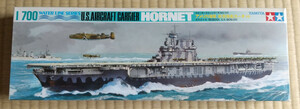 【新品】タミヤ製 Tamiya 1/700 米穀海軍空母「ホーネット」CV-8 Hornet 1942年 B-25爆撃機16個付き 型番77510 (110)