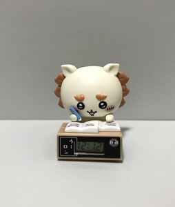 ちいかわ いっしょにがんばろ！ダンボールウォッチ　シーサー　ハチワレ　うさぎ　モモンガ