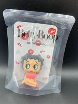 お探しの方に Betty Boop ベティーブープ ミニマスコット 桃 フィギュア マスコット キャラクター ベティー ベティちゃん ベティ_画像1