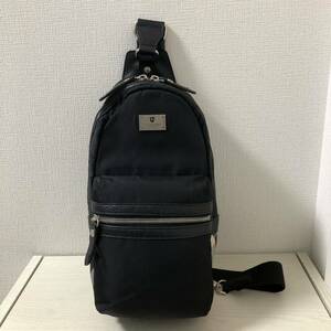 【値下げ】【美品】BLACK LABEL CRESTBRIDGE ブラックレーベルクレストブリッジ ボディバッグ ブラック　ワンショルダーバッグ　ウエスト