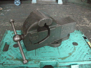 m655 used vise UNIQUE 125mm weight 28kg