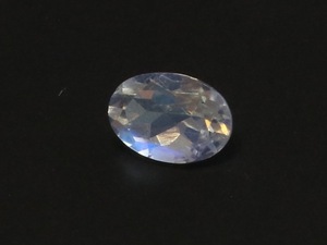  чистый голубой лунный камень размер примерно 7.0x4.9x3.8mm овальный вес примерно 0.82ct