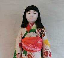 市松人形　女の子　着物　和装　日本人形　振袖　置物　インテリア　M　高さ約　88センチ　巾約　33センチ　奥行き約　23センチ_画像3