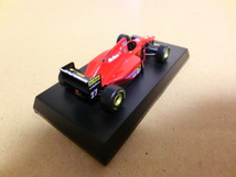 ★サークルK F1 1/64フェラーリ412T1B アレジ マルボロ_画像3