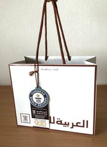 【新品】紙袋　ショッピングバック　超高級ブランド　『Arabian Oud』サウジアラビア製　