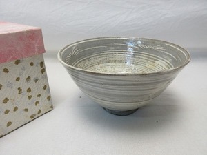 I07090 ほぼ未使用 茶道具 三島 刷毛目 茶碗 陶印 作者不明 紙箱 】 検) 作家物 茶事 茶会 茶器 茶具 お点前 来客 おもてなし お稽古 ⅰ