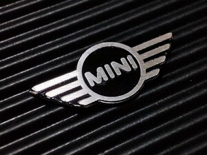 MINI アルミ製 ミニエンブレム 1P■ミニクーパー クラブマン ワークス ヴィクトリア コンパーチブル エッセンシャル 15 16 20 DS デカール