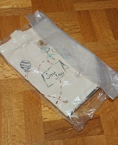 【送料込み】 レア！ joujou★ eco bag エコバッグ　M 　チャーム付き　ショッピングバッグ　買い物袋　布袋 マイバッグ ジュジュ