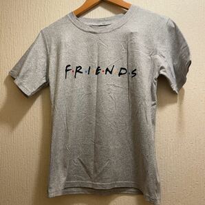 新品★グレー★大ヒット海外ドラマ★FRIENDS★Tシャツ★ユニセックス★M