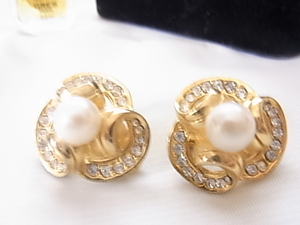  pearl style bi juice tone . rhinestone . shines elegant design ear origin . brilliant become earrings *