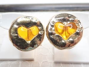 K485　ヴィンテージ イヤリング　ゴールドカラー　オレンジ　ハートデザイン　金属製　Vintage Earrings