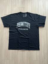 PRIMITIVE COLLEGIATE WORLDWIDE TEE サイズ XL ブラック skate Paul Rodriguez skateboard スケート TEEシャツ ロゴ 新品 butter dime_画像1