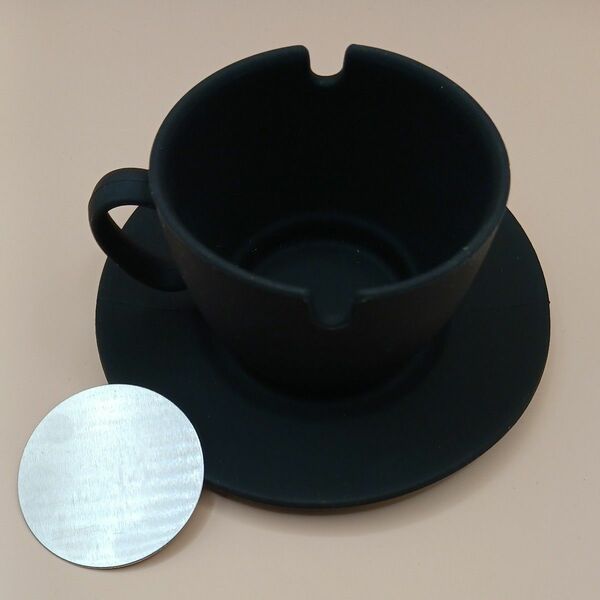 カップ&ソーサー 一体型 アッシュトレイ(ブラック) 灰皿 耐熱シリコン製 喫煙具