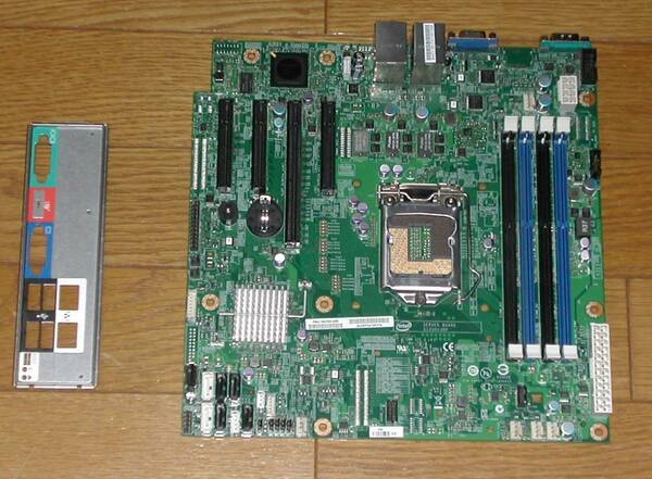 動作未確認　Intel Server Board S1200V3RP