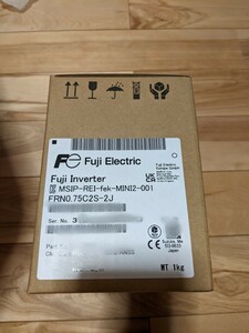 新品　富士電機　2023年製造　FRN0.75C2S-2J　インバータ　インバーター