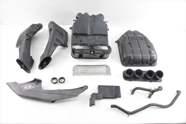 ヤフオク! -「zzr1100 カウルセット」の落札相場・落札価格