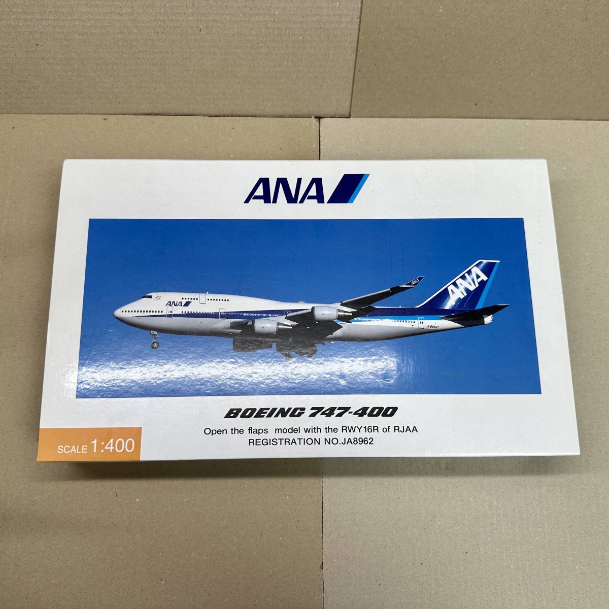 Yahoo!オークション  ana ミニカー の落札相場