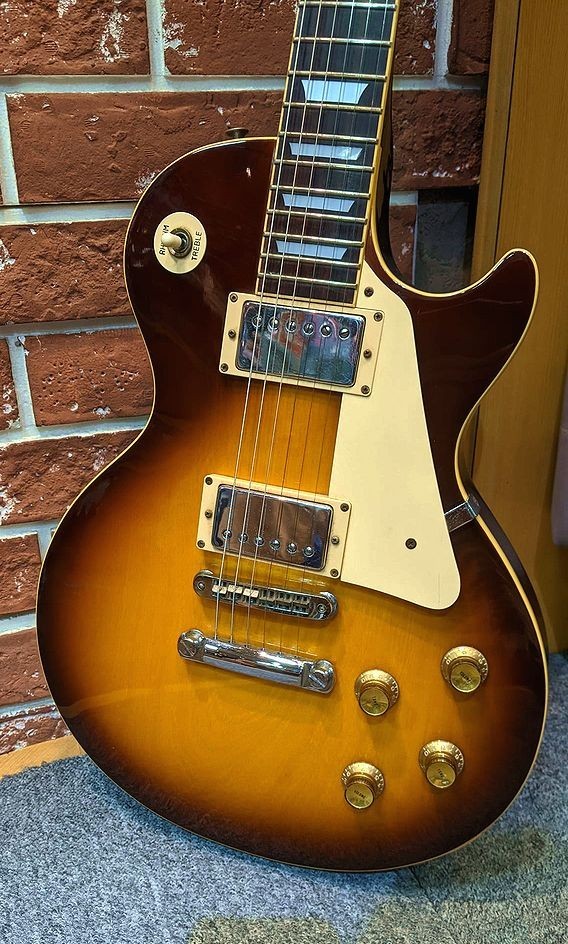 ヤフオク! 本体 エレキギターの落札相場・落札価格