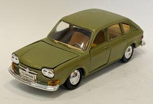 【珍車】60年代　西独ガマ　フォルクスワーゲン　VW411　タイプ4　1/41　西ドイツ製 ミニガマ