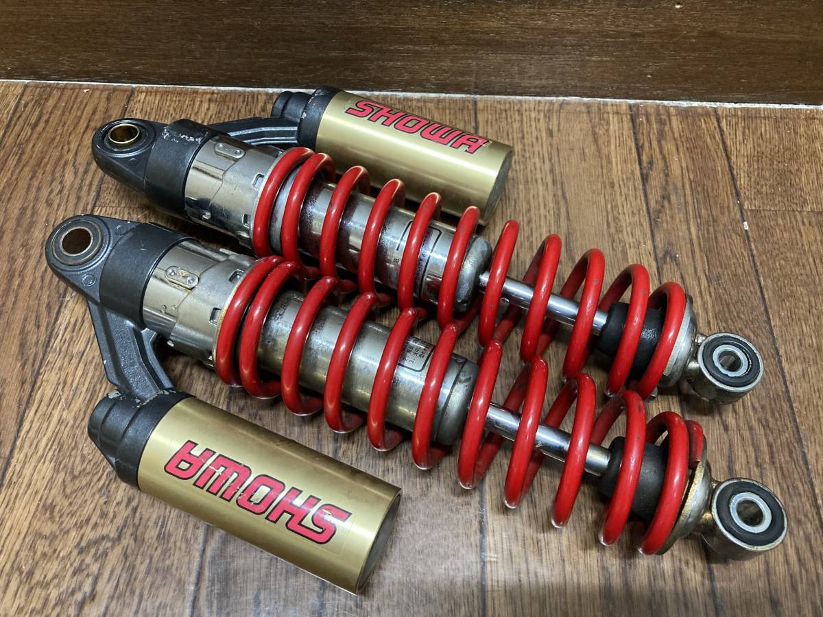 ヤフオク! -「showa リア」(自動車、オートバイ) の落札相場・落札価格