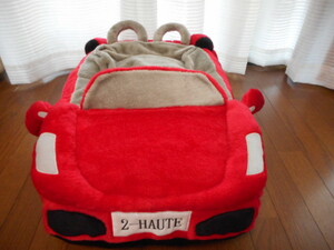 DOG DIGGIN DESIGNS　フェラーリ・パロディ・ドッグベッド　Furrari Car Bed　ドッグ ディギン デザインズ　犬用ベッド　美品