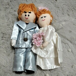 結婚式　ウェルカムボードの横に　オブジェ　ウェディング　飾り　人形　ドール　手作り