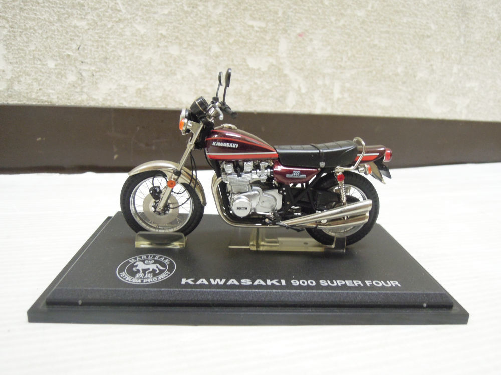 新品 1/18 赤kawasaki Z400FX カワサキ ミニカー Z1 Z2-