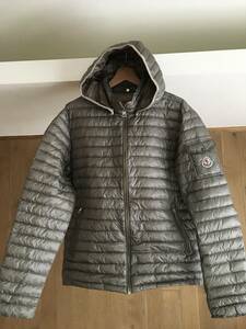 即決 美品 国内正規品 モンクレール MONCLER 　LIONEL　軽量 ライトダウン ジャケット3 TM