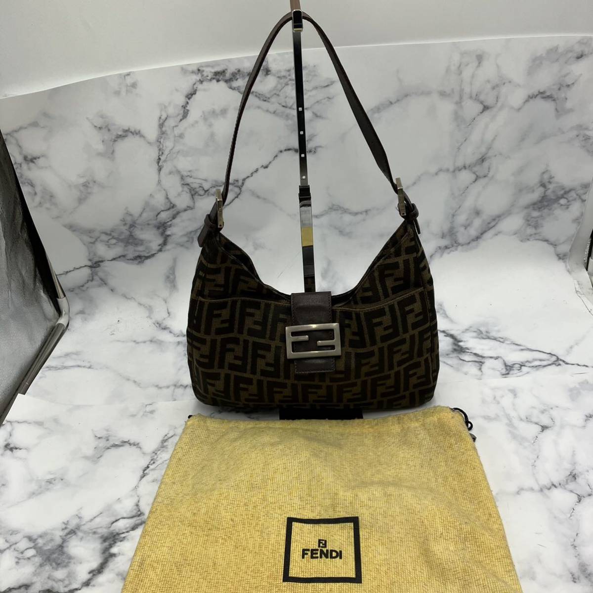 ヤフオク! -「fendi フェンディ ズッカ柄 ワンショルダー ショルダー