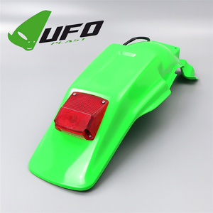 ◇展示品 KDX200 '90-'94 UFO EDリアフェンダー グリーン 検/カウル/外装 (UF-2715-026)