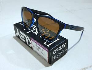 新品 偏光レンズ OAKLEY FROGSKINS オークリー フロッグスキン PRIZM TUNGSTEN POLARIZED プリズム ポラライズド サングラス OO9013-H955