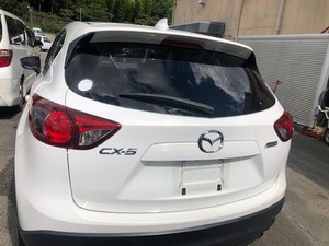 ◎ K04 マツダ ＣＸ－５ 　バックドア/テールゲート　　KE2FW-2349 Ｈ２６ ホワイトパール