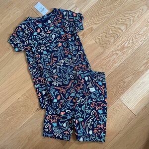 【新品未使用品】GAP KIDS 総柄半袖パジャマ