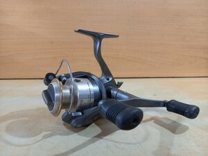 SHIMANO シマノ TWINPOWER 2500 ツインパワー　スピニングリール　釣り　フィッシング