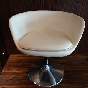 美容室 美容店 理容室　理容院　椅子 回転　セット椅子　幅 540mm 奥行き 500mm 高さ 600mm ホワイト